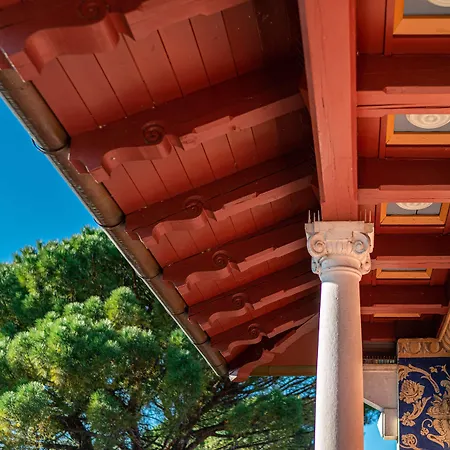 Europalace Hotel, Bw Signature Collection Hotel 4*