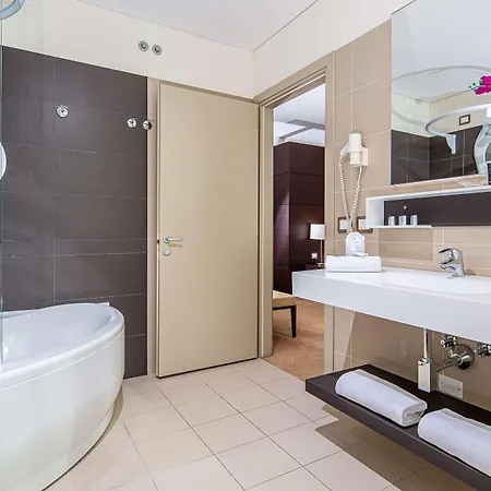 Europalace Hotel, Bw Signature Collection